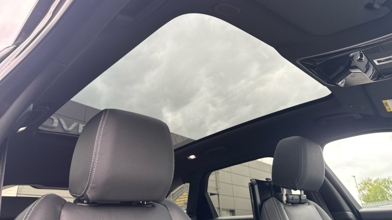 Land Rover Range Rover Velar 2.0 D200 MHEV Belgravia Edition 5dr Auto Diesel Estate
